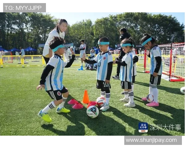 深圳足球队心理素质揭秘：如何在赛场上保持冷静与自信